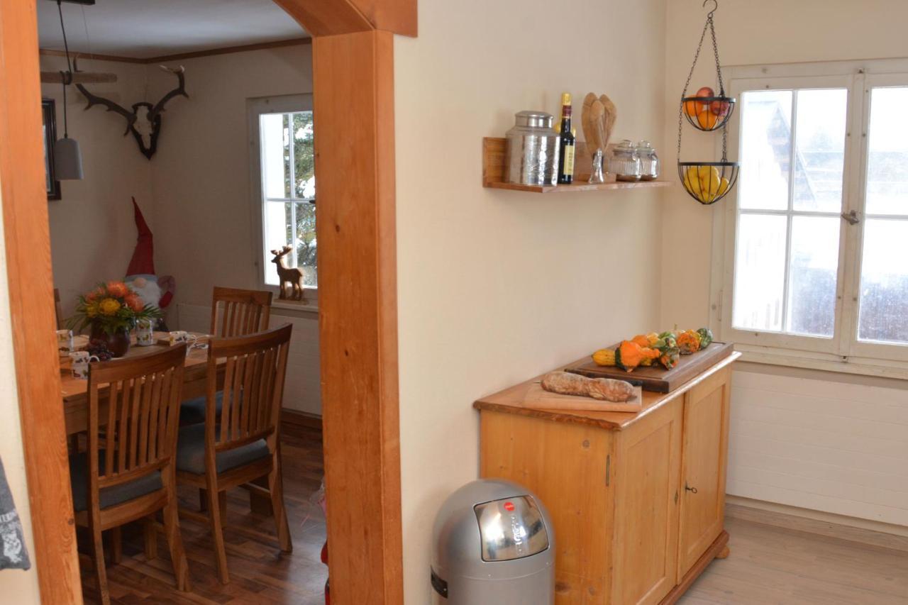 Apartament Alte Post Mit Geschichte Und Restaurant Tavanasa Zewnętrze zdjęcie