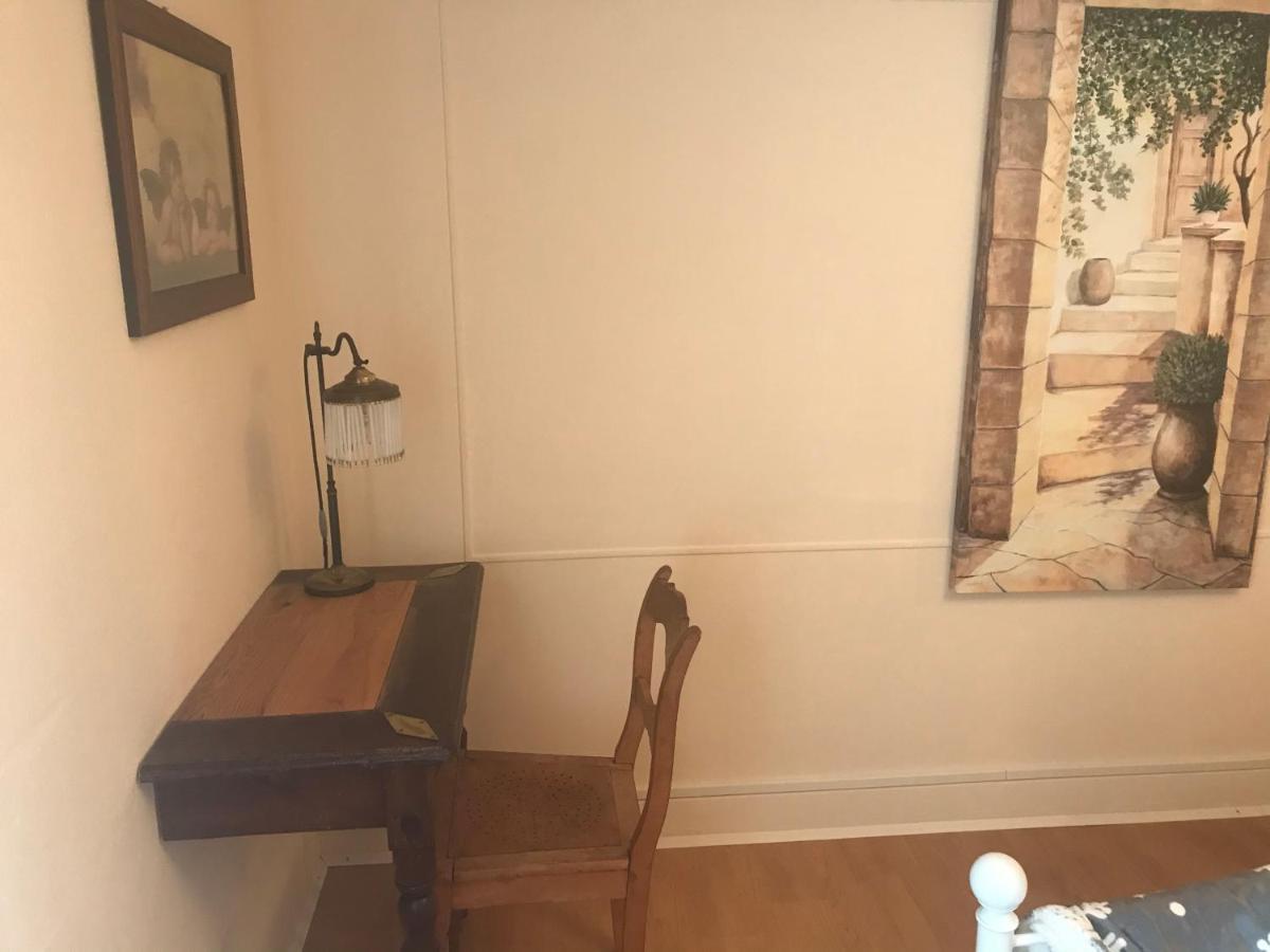 Apartament Alte Post Mit Geschichte Und Restaurant Tavanasa Zewnętrze zdjęcie